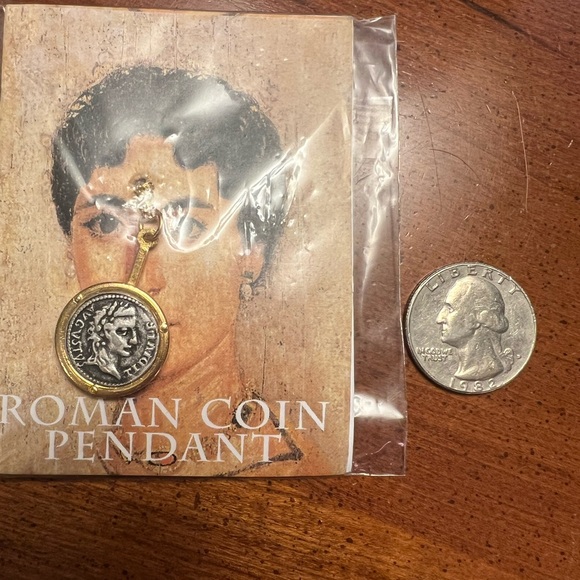 Roman Coin Pendant - Picture 2 of 4